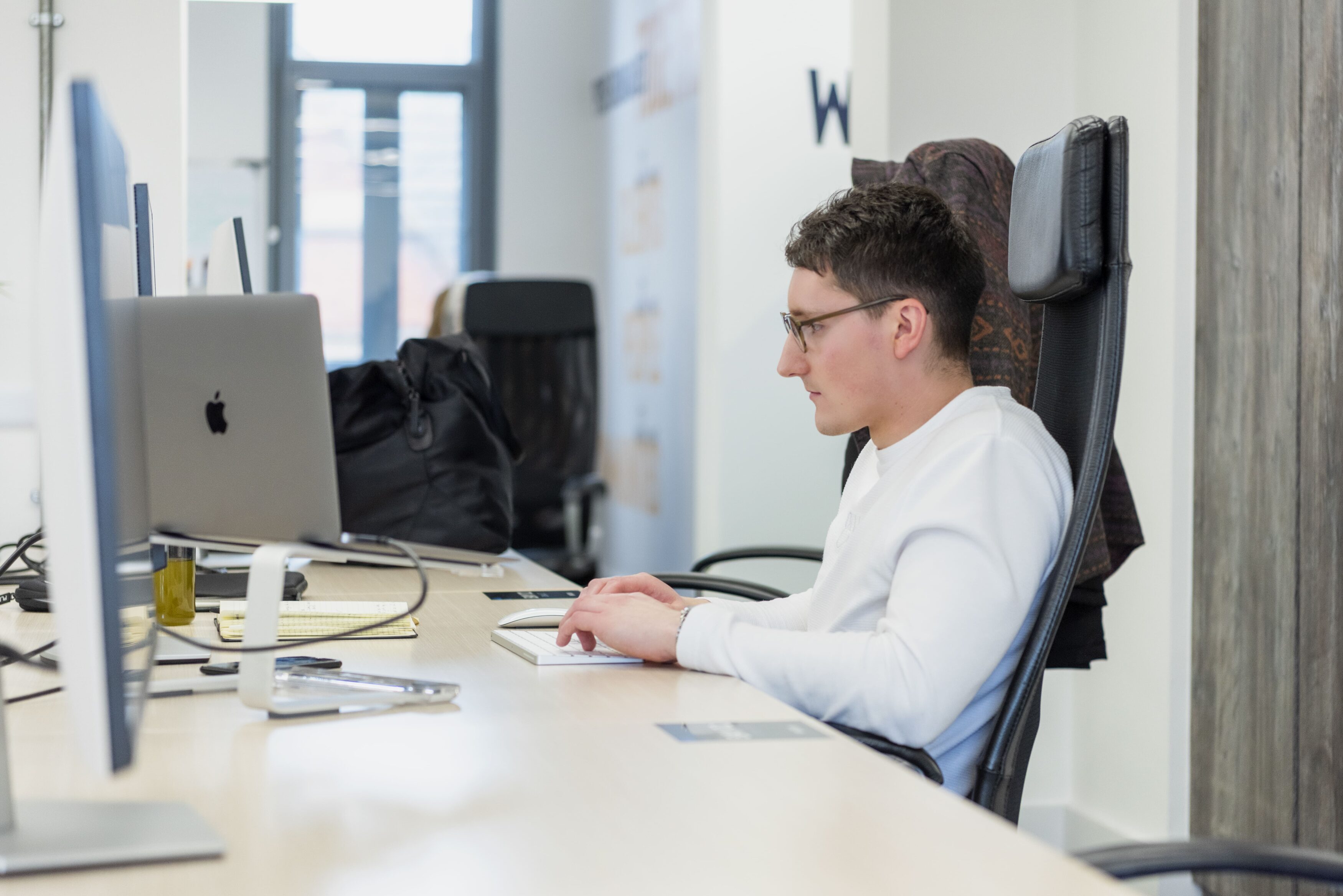 Impression Digital People 009-min