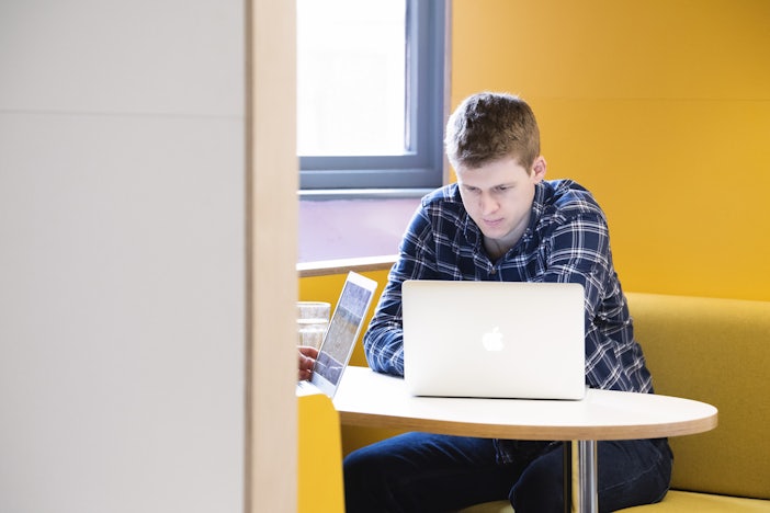 paid-social-contact-banner